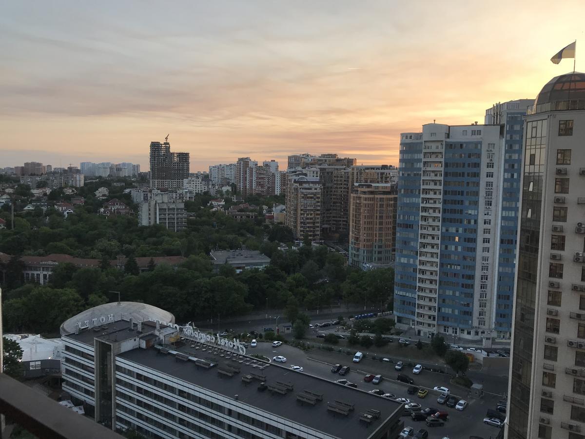 Apartment In Arсadia 2 Bedrooms オデッサ エクステリア 写真